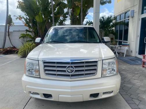 2002 Cadillac Escalade 
