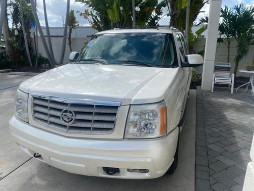 2002 Cadillac Escalade 