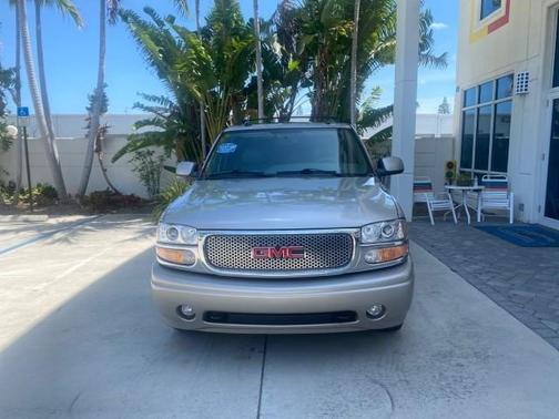 2005 GMC Yukon XL 1500 Denali