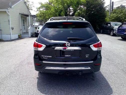 2015 Nissan Pathfinder SL