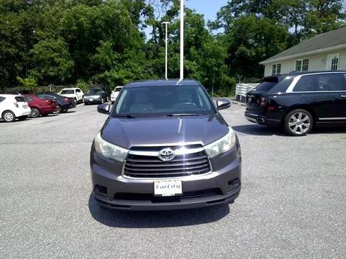 2015 Toyota Highlander LE