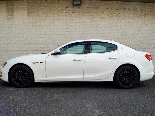2019 Maserati Ghibli Base