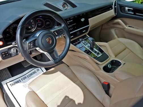 2019 Porsche Cayenne Base