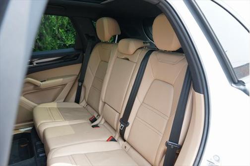 2019 Porsche Cayenne Base