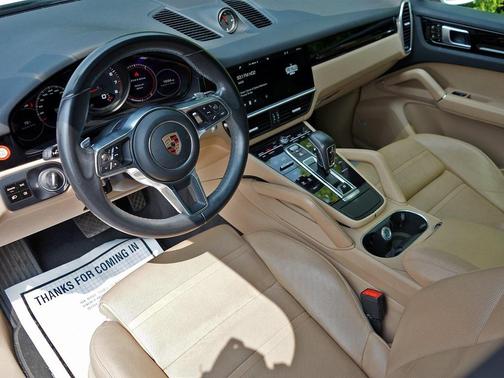 2019 Porsche Cayenne Base