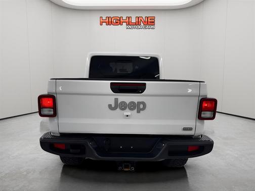 2022 Jeep Gladiator Overland