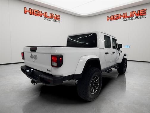 2022 Jeep Gladiator Overland