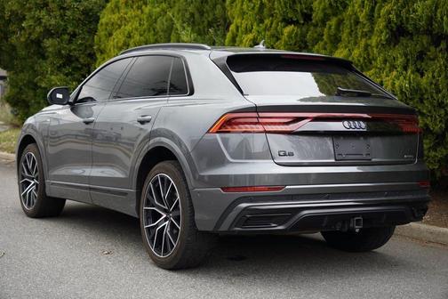 2021 Audi Q8 55 Premium Plus