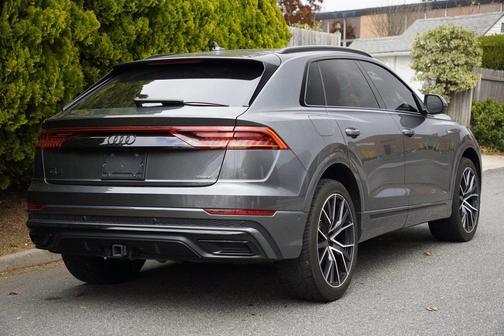 2021 Audi Q8 55 Premium Plus