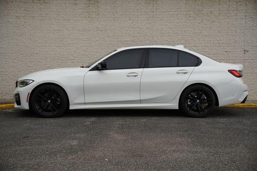 Alpine White 2021 BMW 330 330i