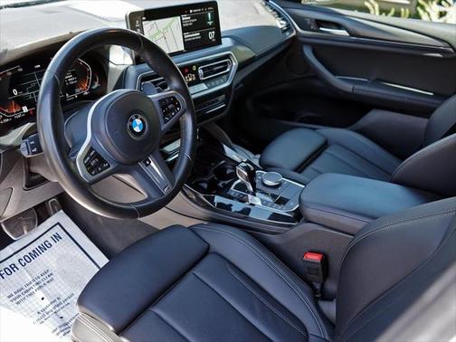 2022 BMW X4 xDrive30i