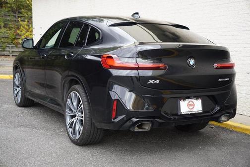 2023 BMW X4 xDrive30i