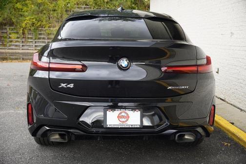 2023 BMW X4 xDrive30i