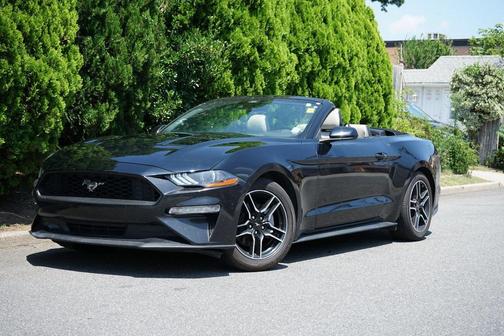 2022 Ford Mustang EcoBoost Premium