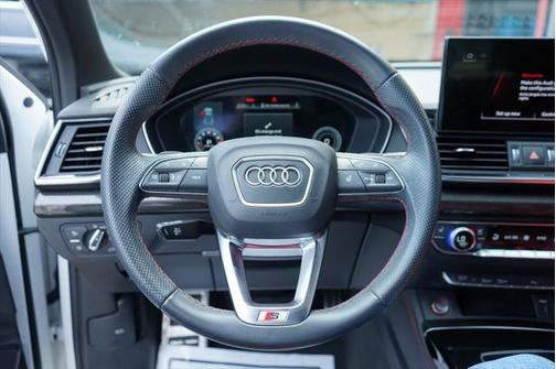 2022 Audi SQ5 3.0T Premium Plus