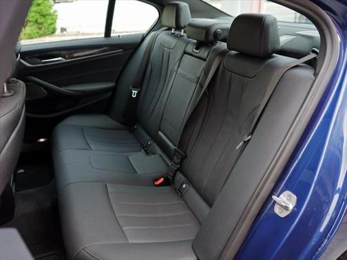 2022 BMW 530 i xDrive