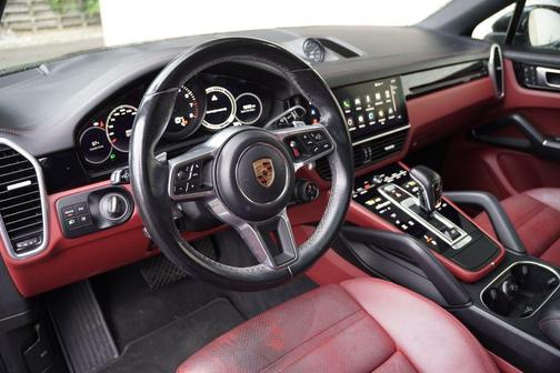 Black 2022 Porsche Cayenne Platinum Edition