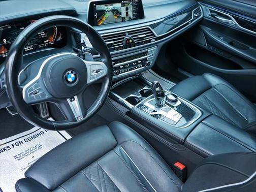2022 BMW 750 i xDrive