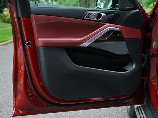 2021 BMW X6 xDrive40i