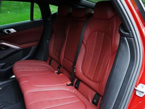 2021 BMW X6 xDrive40i