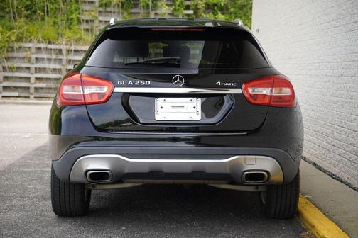Black 2018 Mercedes-Benz GLA 250 4MATIC
