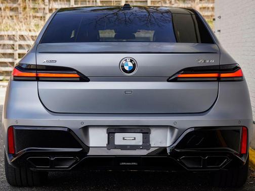 Frozen Pure Grey Metallic 2023 BMW 760 i xDrive