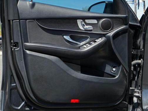 2022 Mercedes-Benz GLC 300 Base