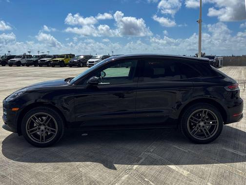 2019 Porsche Macan Base