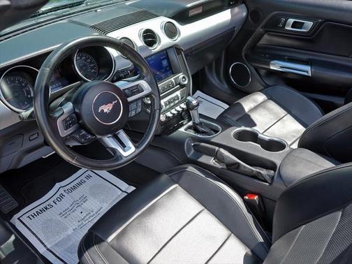 2022 Ford Mustang EcoBoost Premium