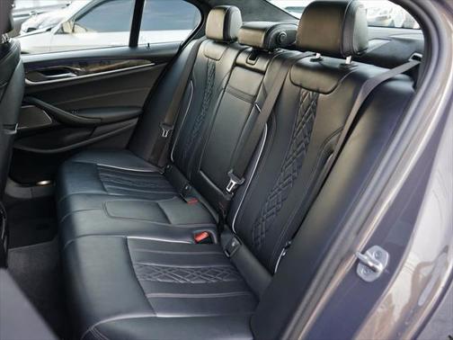2022 BMW M550 i Xdrive