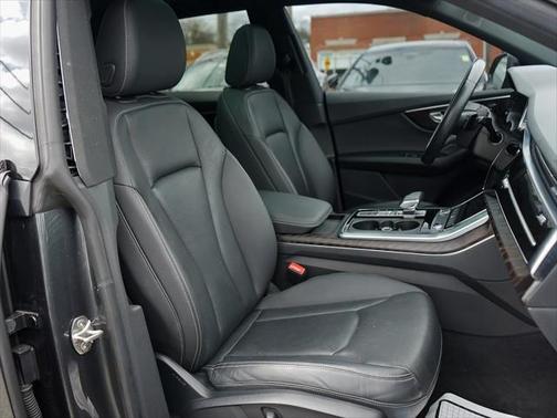 2021 Audi Q8 55 Premium Plus