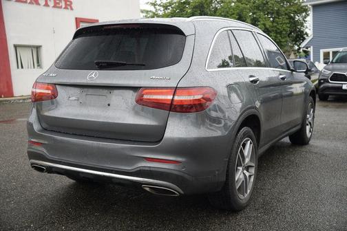 Selenite Grey Metallic 2018 Mercedes-Benz GLC 300 4MATIC