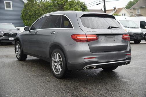 Selenite Grey Metallic 2018 Mercedes-Benz GLC 300 4MATIC