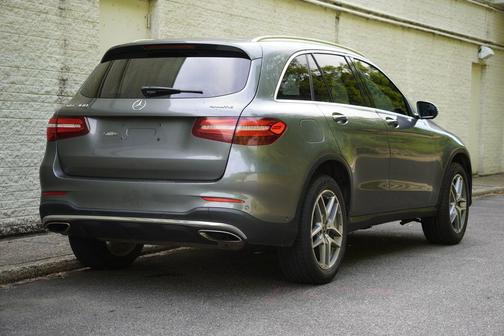 Selenite Grey Metallic 2018 Mercedes-Benz GLC 300 4MATIC