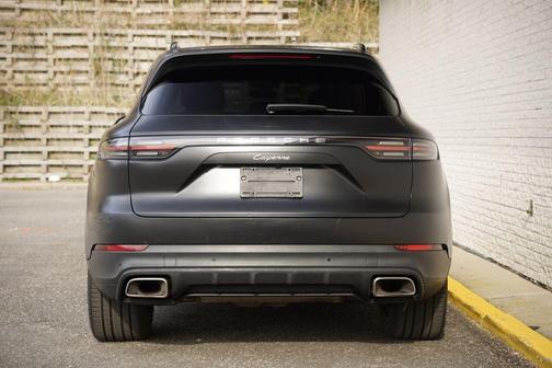 Black 2019 Porsche Cayenne Cayenne