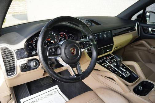 Black 2019 Porsche Cayenne Cayenne