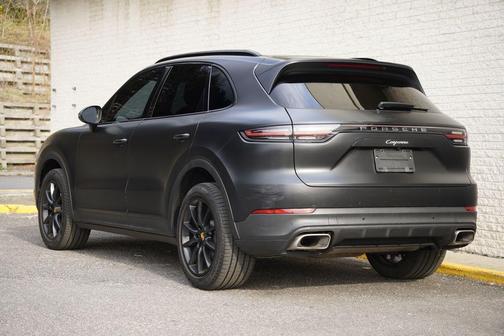 Black 2019 Porsche Cayenne Cayenne