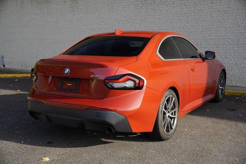 2022 BMW 230 i