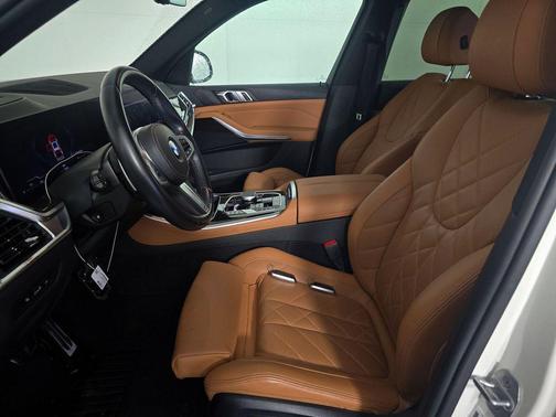 Alpine White 2024 BMW X5 sDrive40i