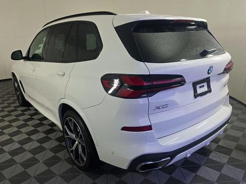 Alpine White 2024 BMW X5 sDrive40i