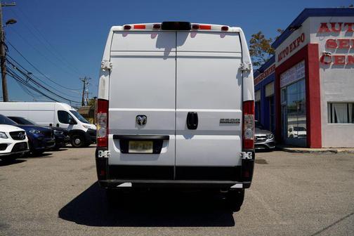 Bright White Clearcoat 2025 RAM ProMaster 2500 Tradesman