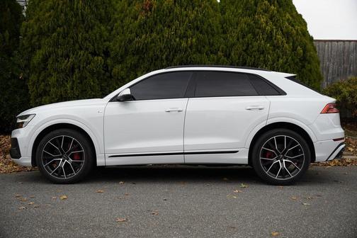 2021 Audi Q8 55 Premium Plus