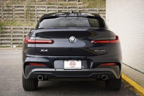 Carbon Black Metallic 2021 BMW X4 xDrive30i