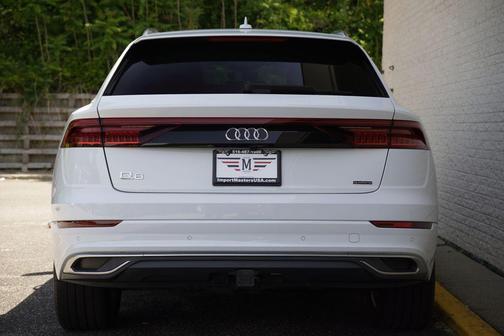 Glacier White Metallic 2019 Audi Q8 3.0T Premium