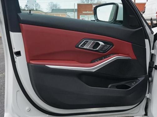 2022 BMW 330 xDrive