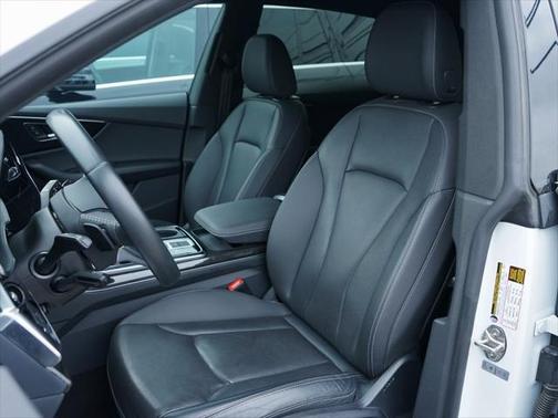 2021 Audi Q8 55 Premium Plus