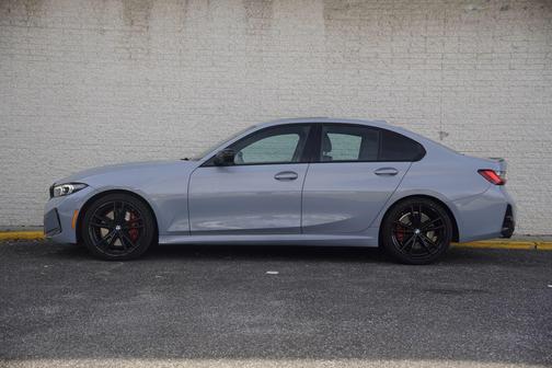 Brooklyn Grey Metallic 2023 BMW 330 330i