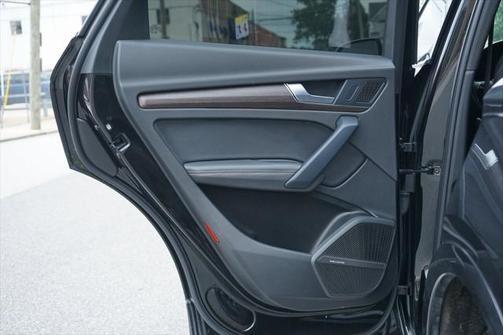 2023 Audi Q5 45 S line Premium Plus