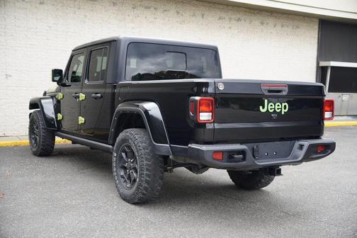 2021 Jeep Gladiator Willys 4x4