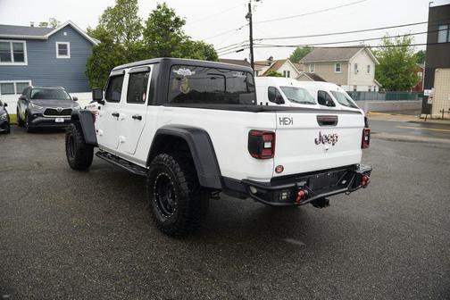 Bright White Clearcoat 2020 Jeep Gladiator Rubicon